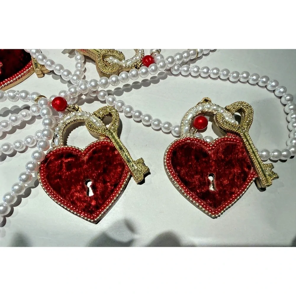 Rare! Fly By Night Valentine Heart Lock Key Bead Strand Decor Red Gold 6 Ft